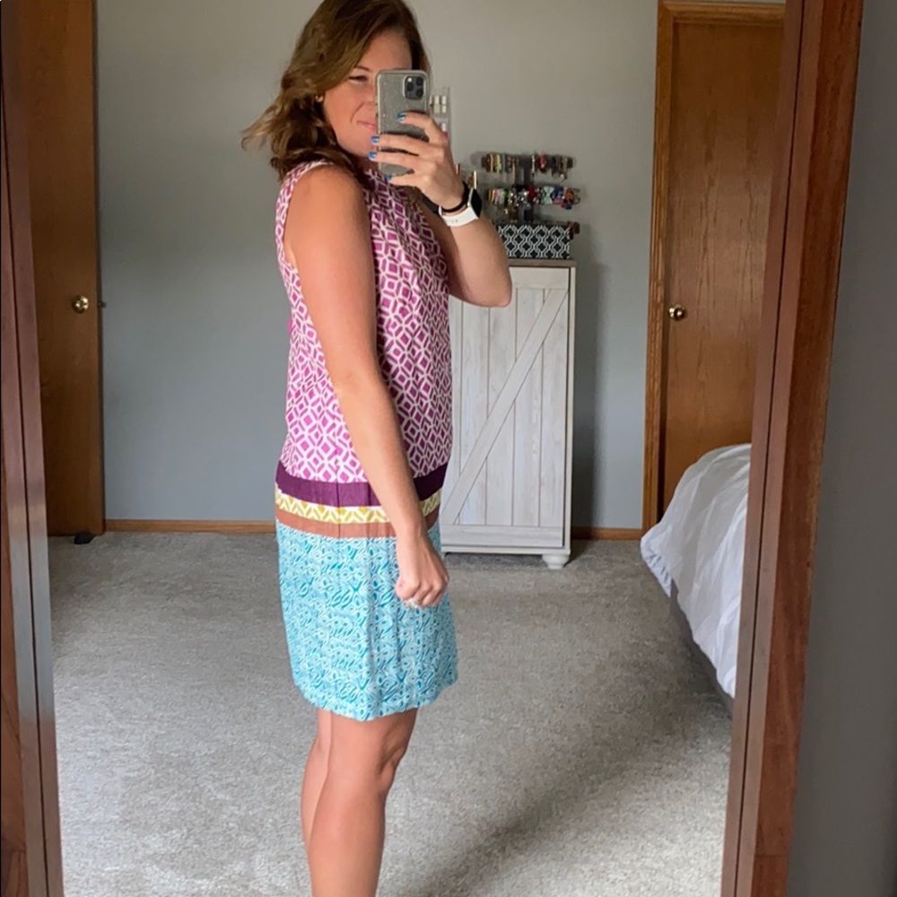 Loft Shift Dress - Picture 2 of 9